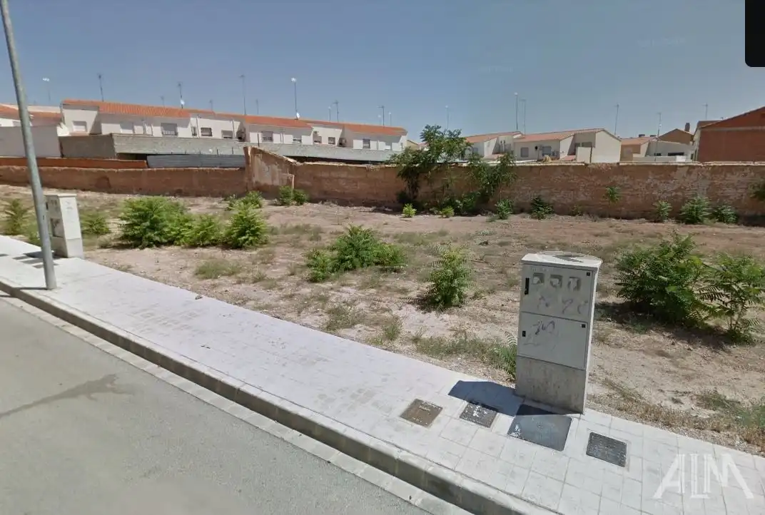 Lands and plots for sale in Manzanares, imagen 3
