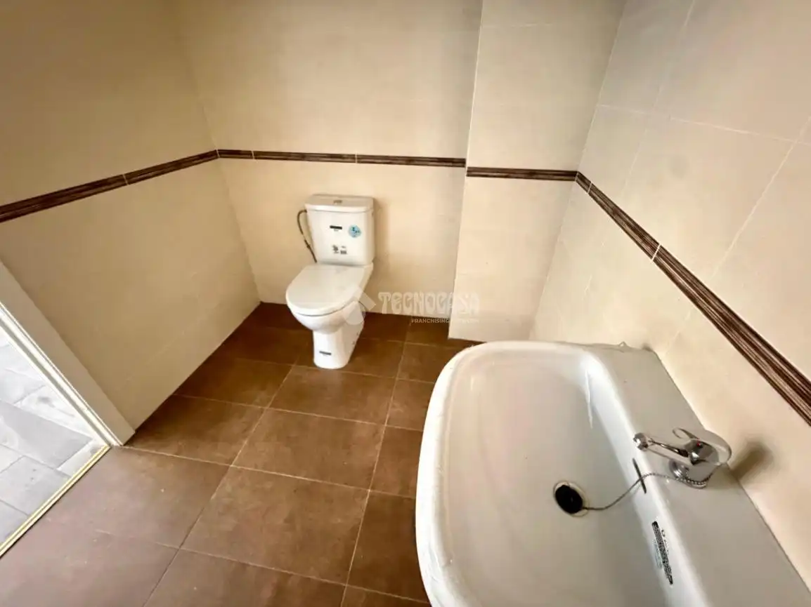 Business premises to rent in C. Batalla de Clavijo, imagen 9