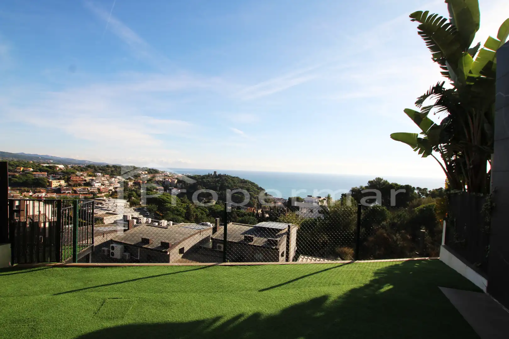 Exterior view of Detached homes for sale in Caldes d'Estrac  with Air Conditioner, Heating and Private garden