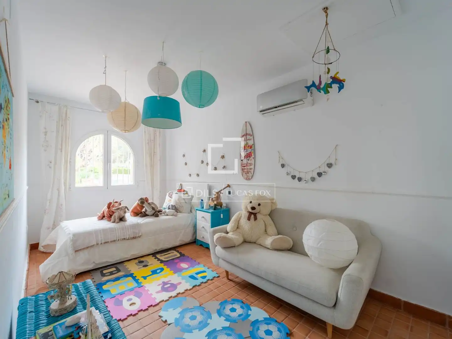 Living room of Houses for rent in L'Eliana  with Air Conditioner, Heating and Private garden