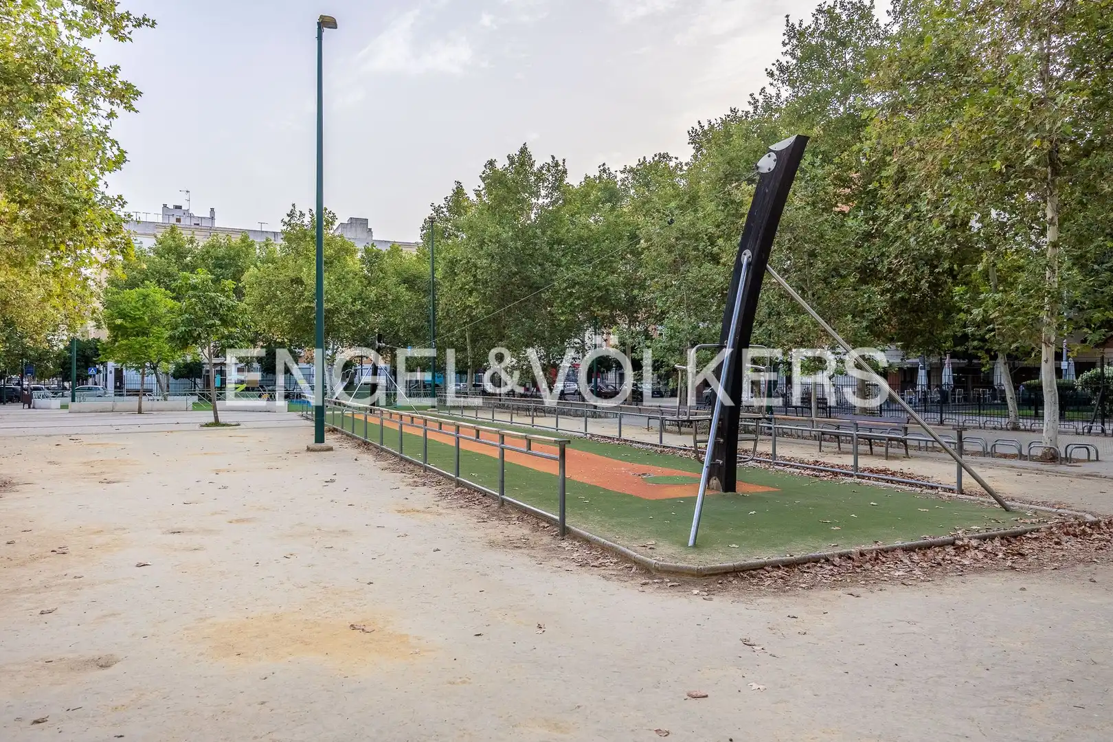 Terraza de Piso de alquiler en Sevilla con Aire acondicionado, Calefacción y Piscina
