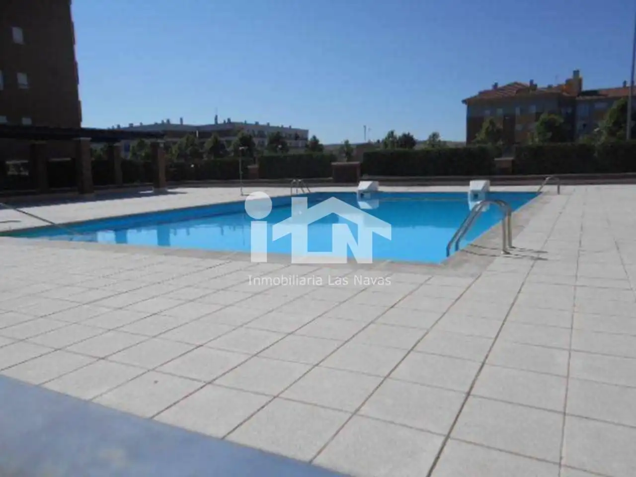 Piscina de Pis en venda en Ávila amb Calefacció, Traster i Piscina comunitària