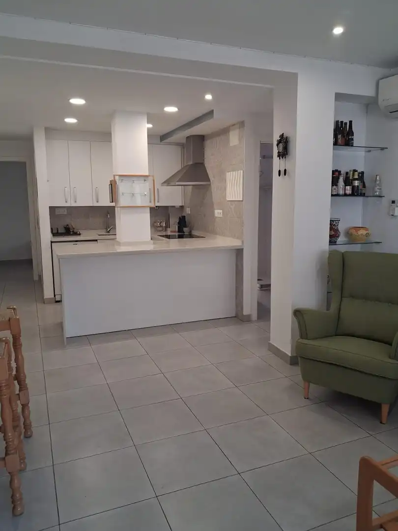 Cuina de Pis de lloguer en Cádiz amb Aire condicionat, Moblat i Balcó