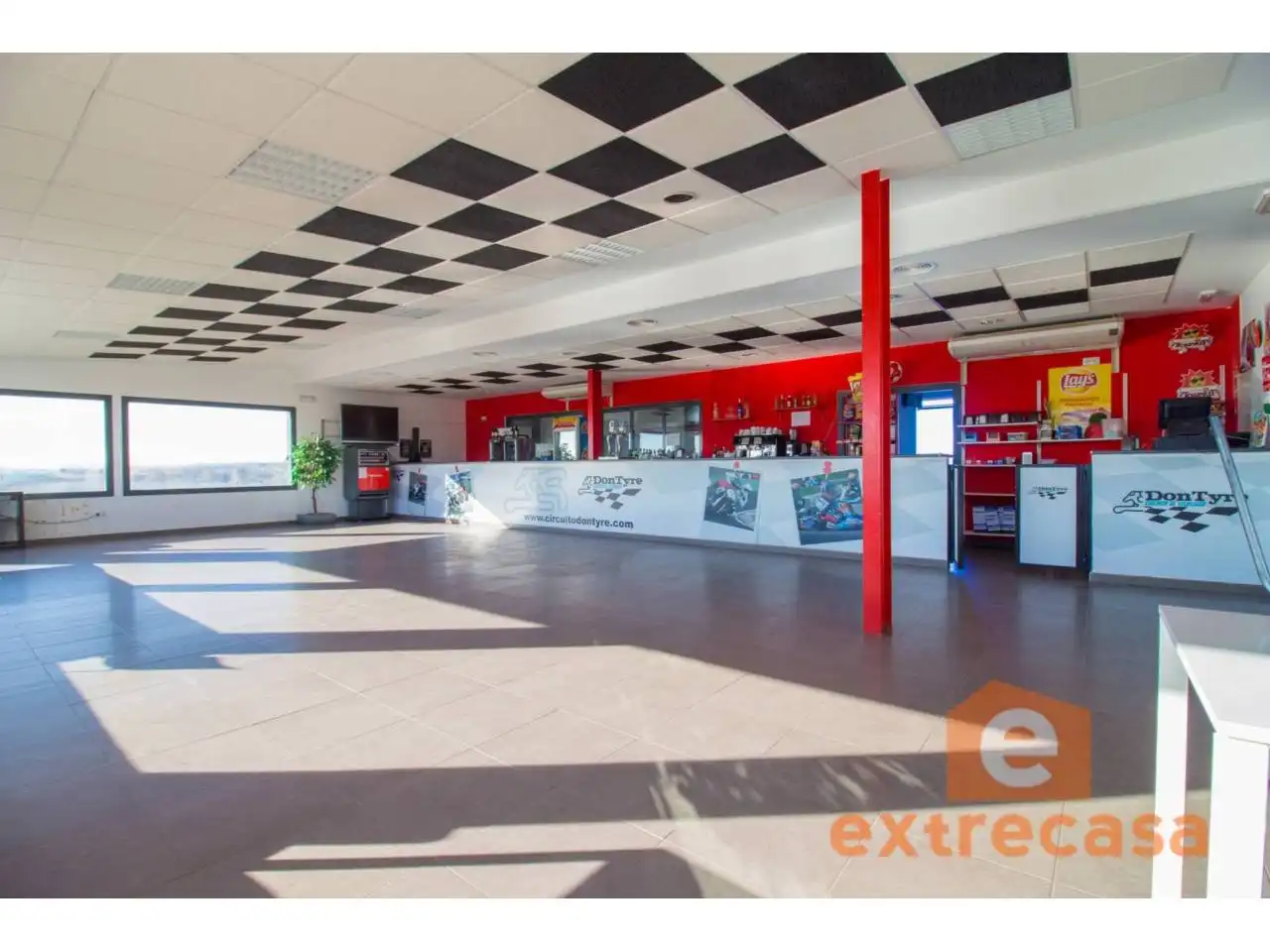 Business premises for sale in Talavera la Real, imagen 2