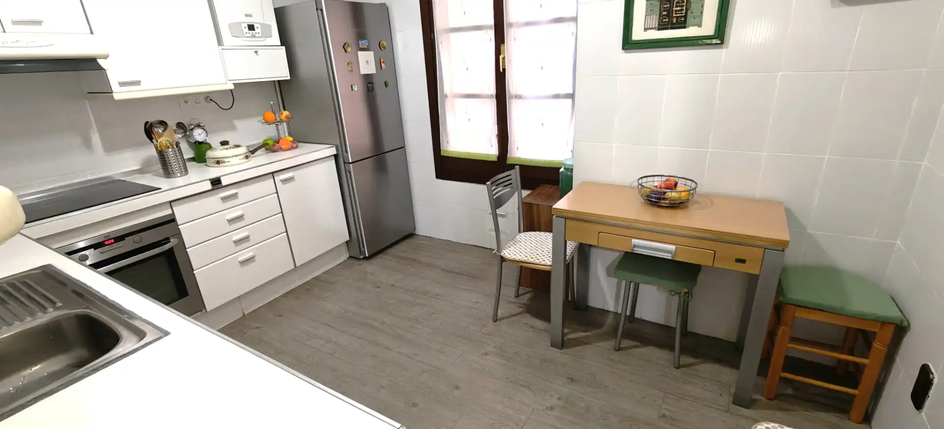 Kitchen of Flat for sale in Zaragoza  with Air Conditioner, Heating and Parquet flooring