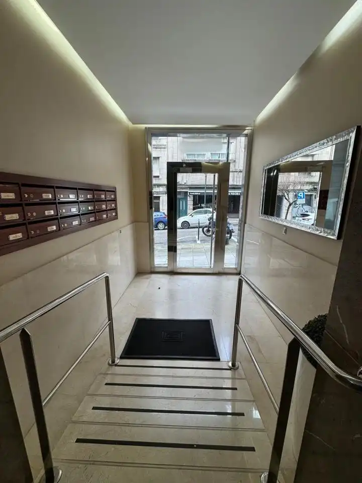Wohnung zum Verkauf in Vigo  mit Heizung, Parkett und Abstellraum