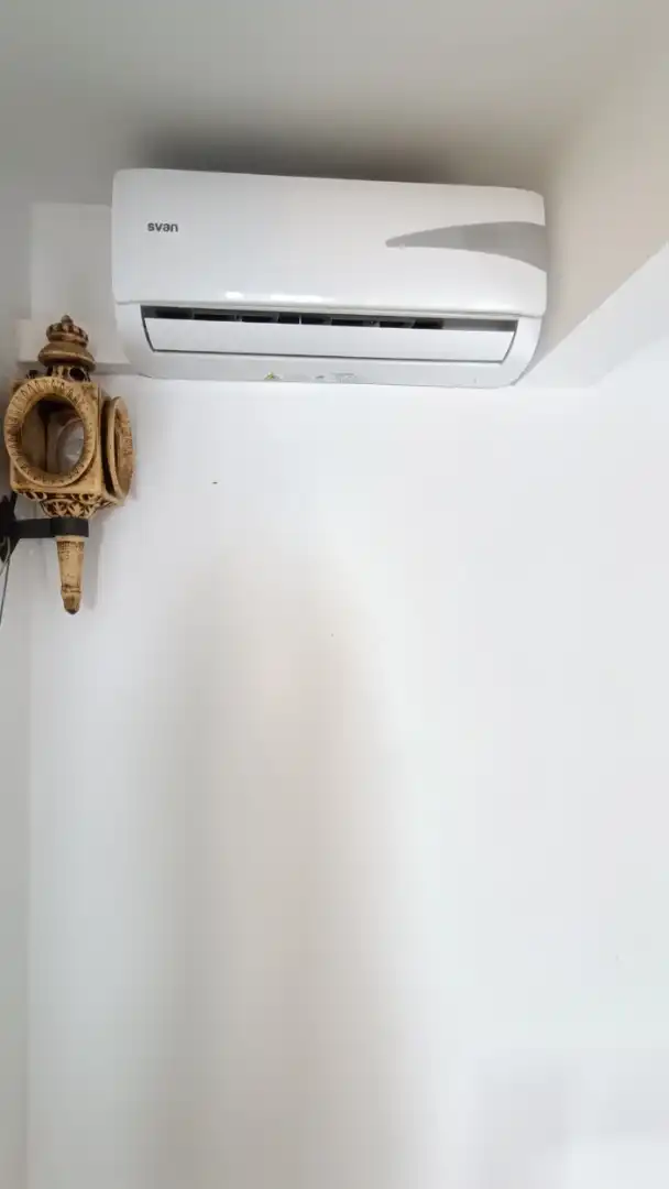 Vista exterior de Casa adosada en venda en Cambrils amb Aire condicionat, Calefacció i Jardí privat