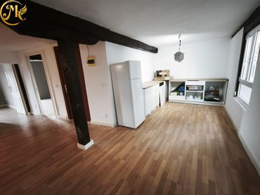 Appartamento con balcone in vendita a Calle del Monte