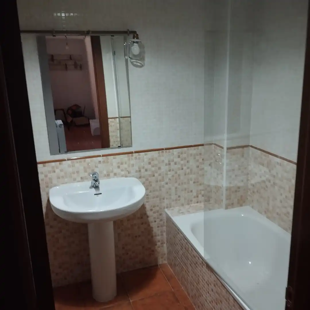 Baño de Piso en venta en Sojuela con Calefacción