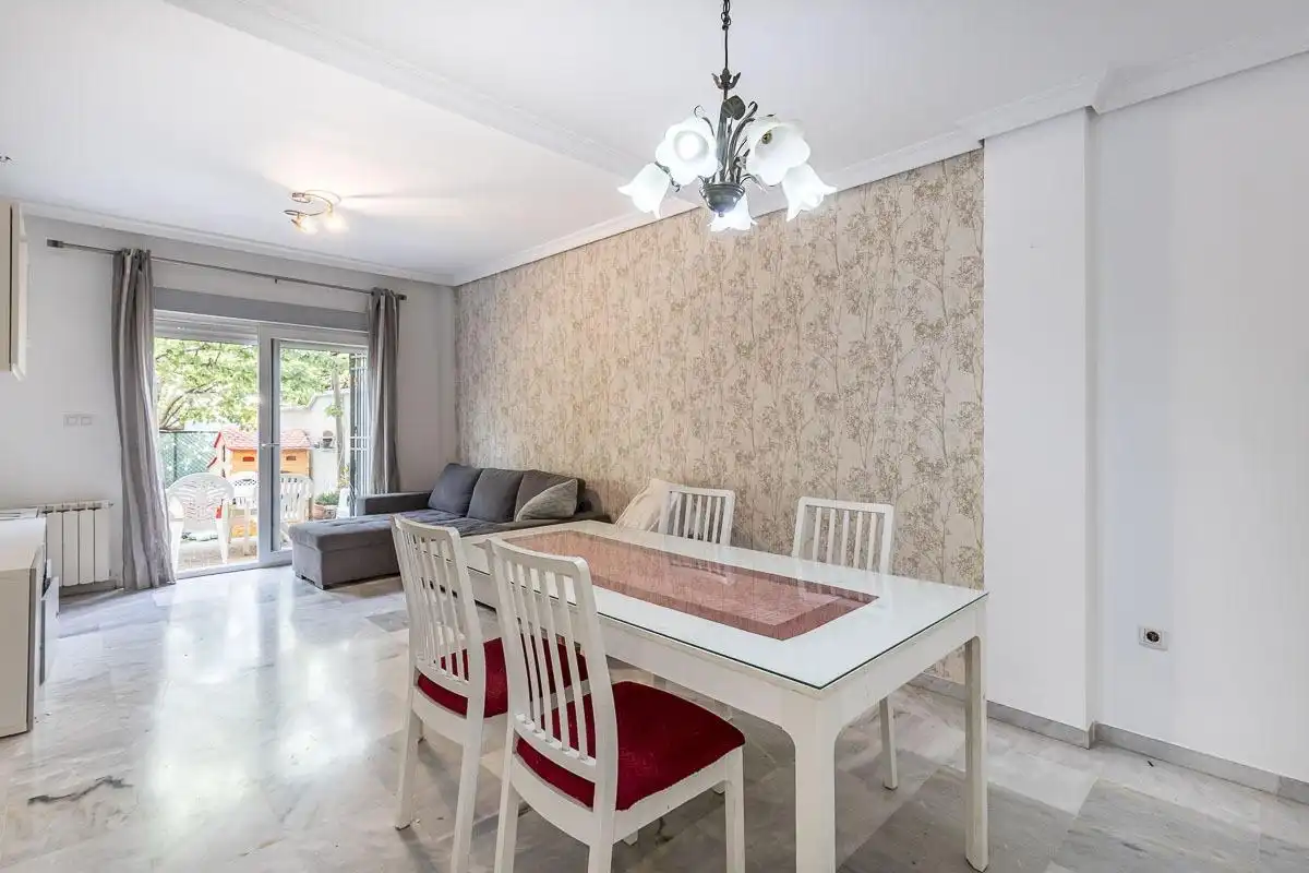 Esszimmer von Einfamilien-Reihenhaus zur Miete in Alhendín