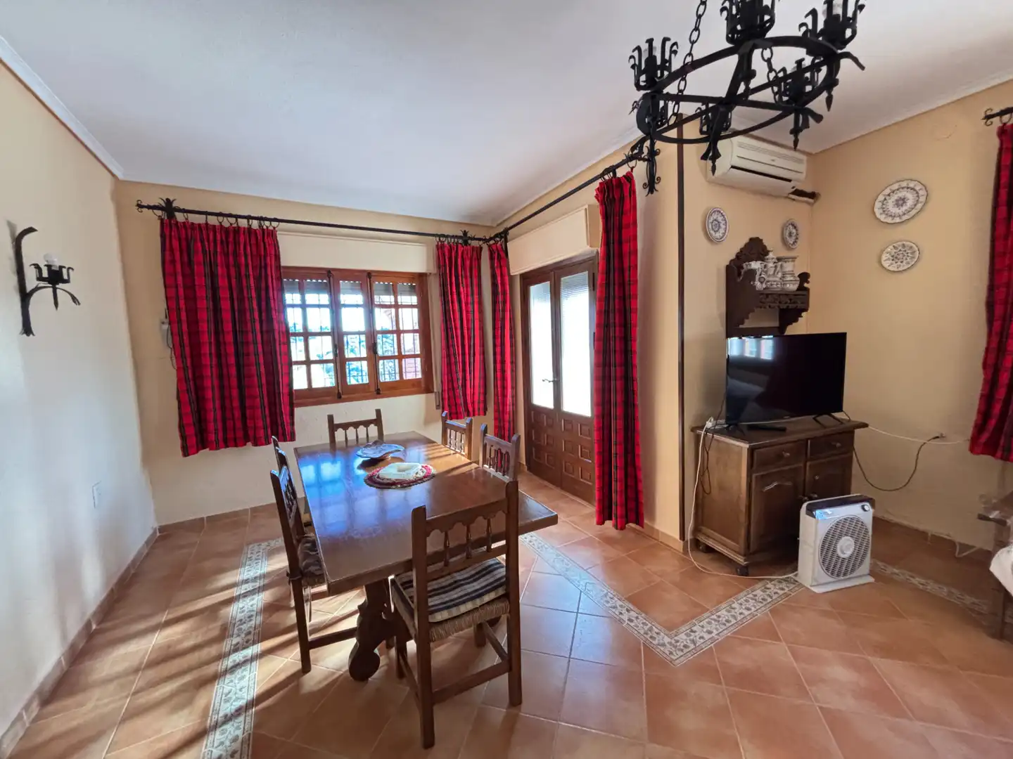 Comedor de Finca rústica en venta en Andújar con Aire acondicionado, Terraza y Piscina