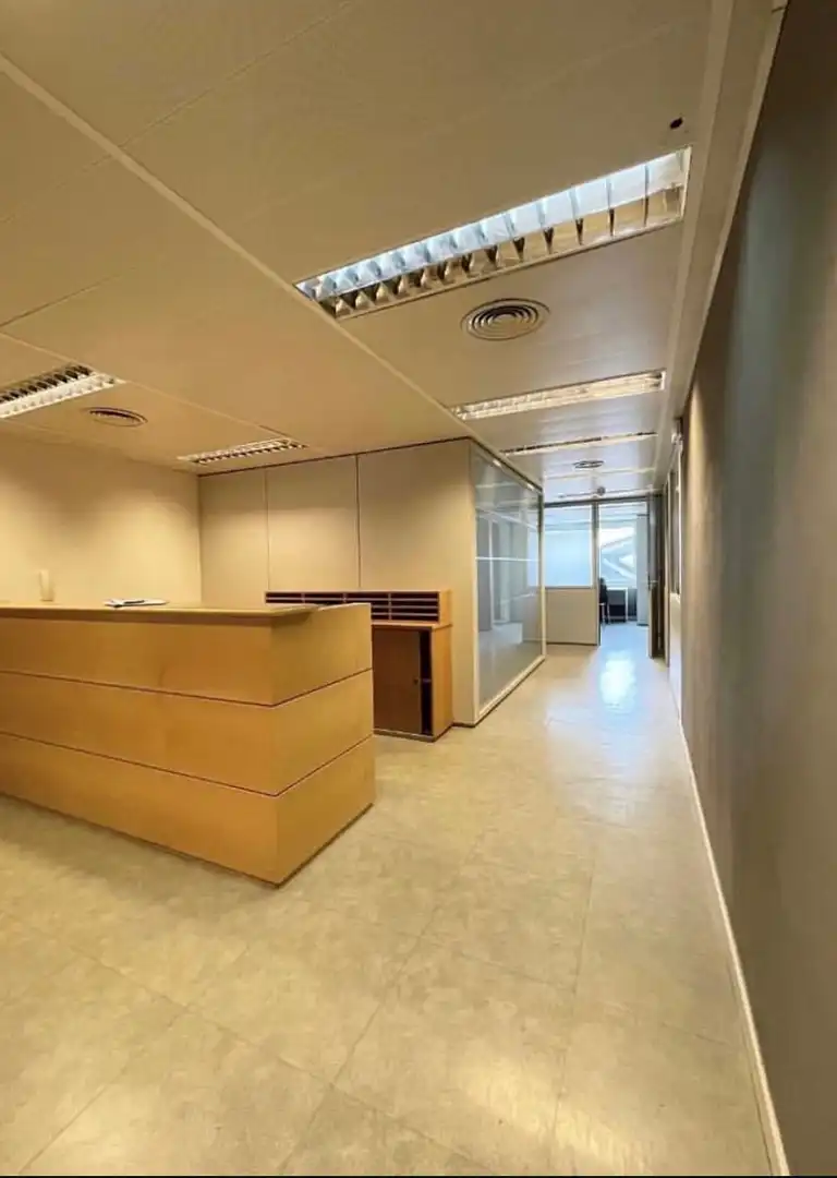 Bureau avec terrasse à louer à Carrer de Sant Joan Baptista de la Salle 4