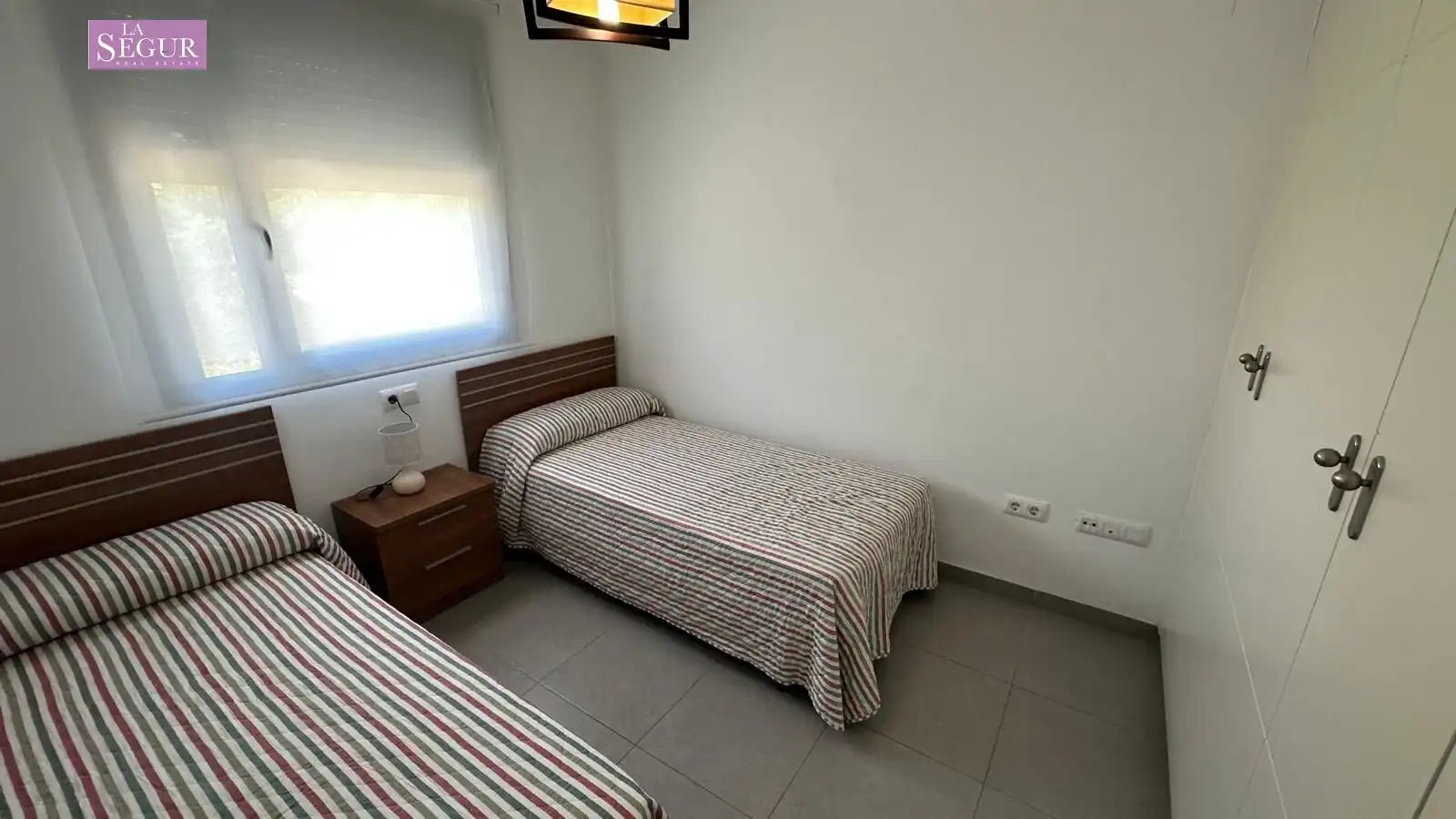 Dormitori de Pis en venda en Conil de la Frontera amb Terrassa i Balcó