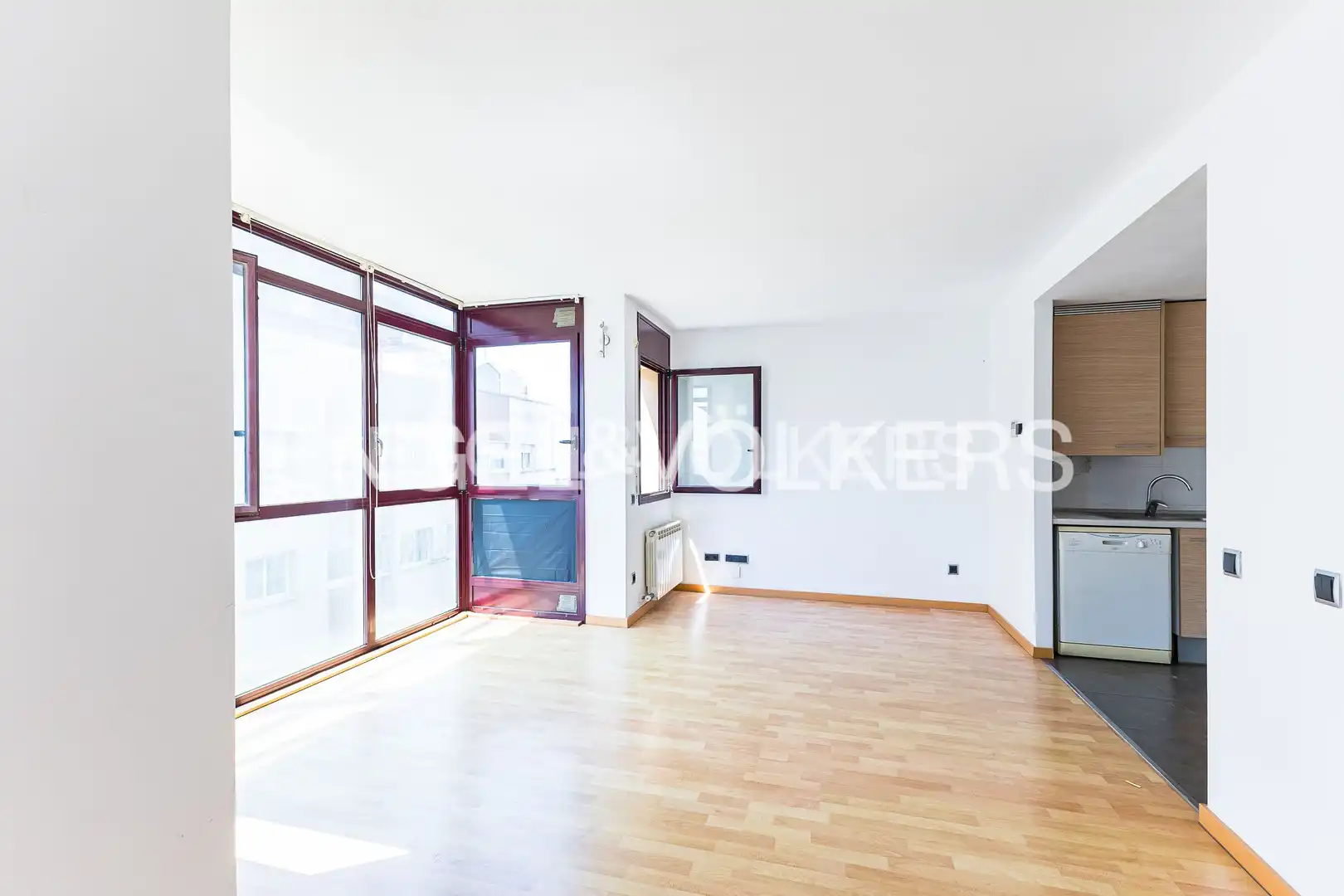 Exterior view of Flat for sale in Barcelona  with Air Conditioner, Heating and Parquet flooring
