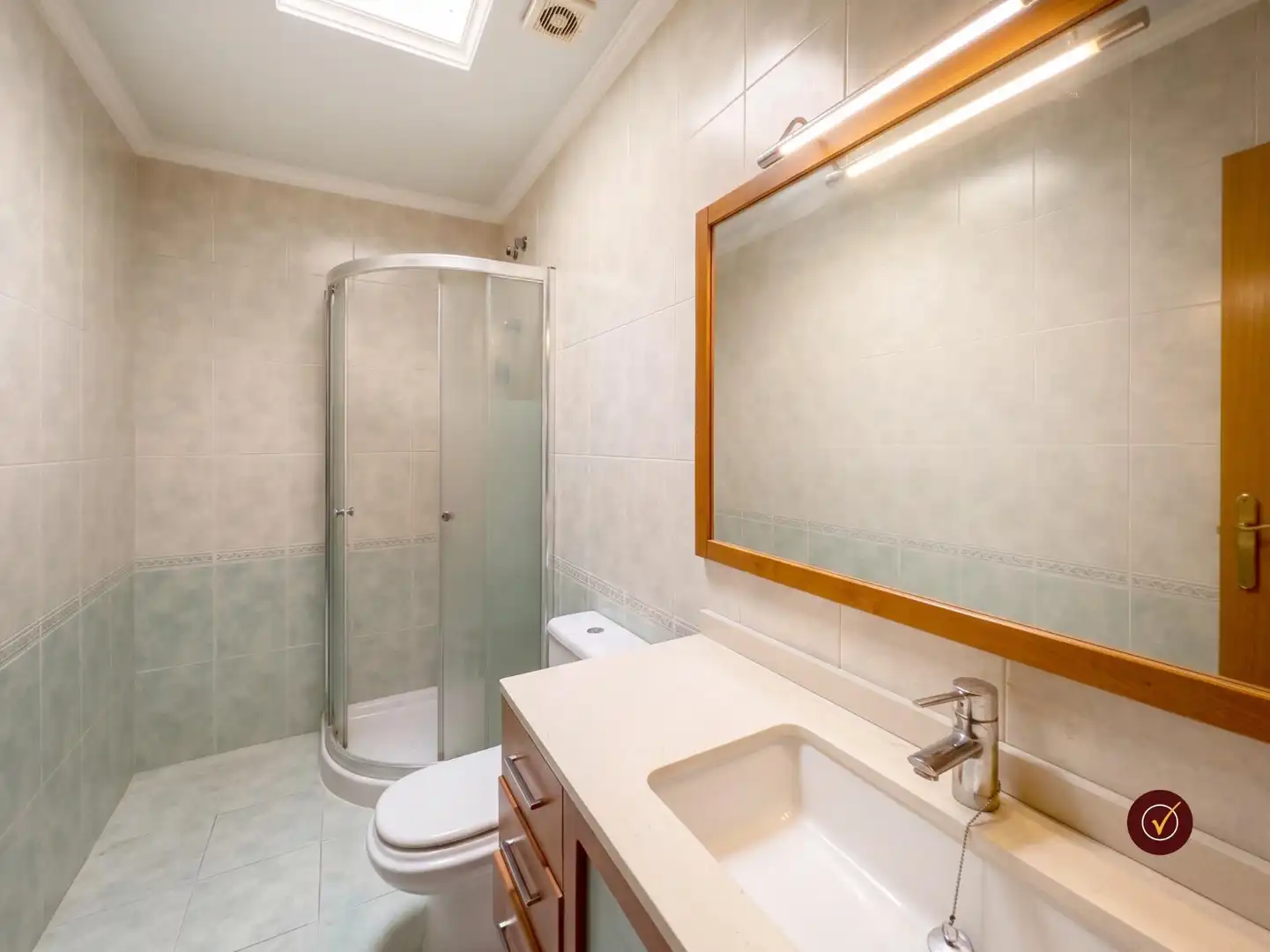 Bathroom of Houses for sale in Monforte del Cid  with Air Conditioner, Terrace and Storage room