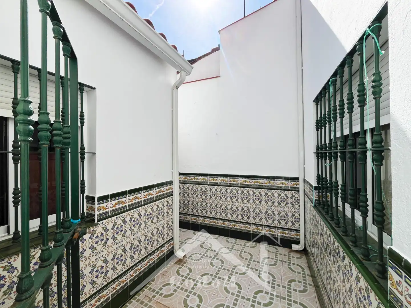 Terraza de Casa adosada en venta en Santa Olalla del Cala con Terraza, Trastero y Amueblado
