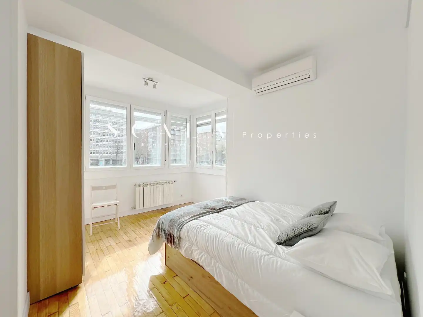 Habitación de Piso de alquiler en Madrid con Aire acondicionado, Calefacción y Amueblado