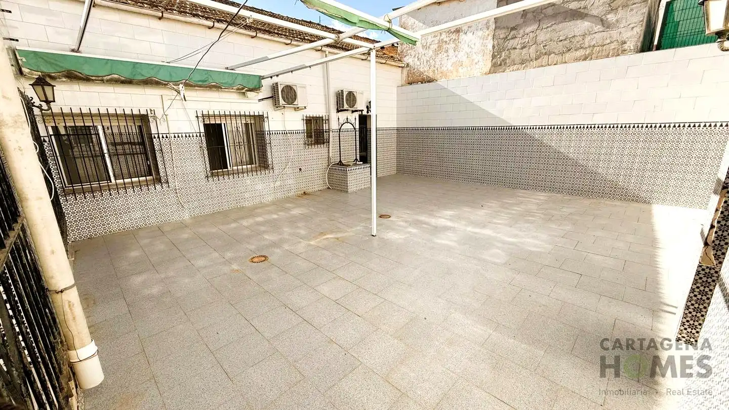 Terrassa de Casa adosada en venda en Cartagena amb Aire condicionat