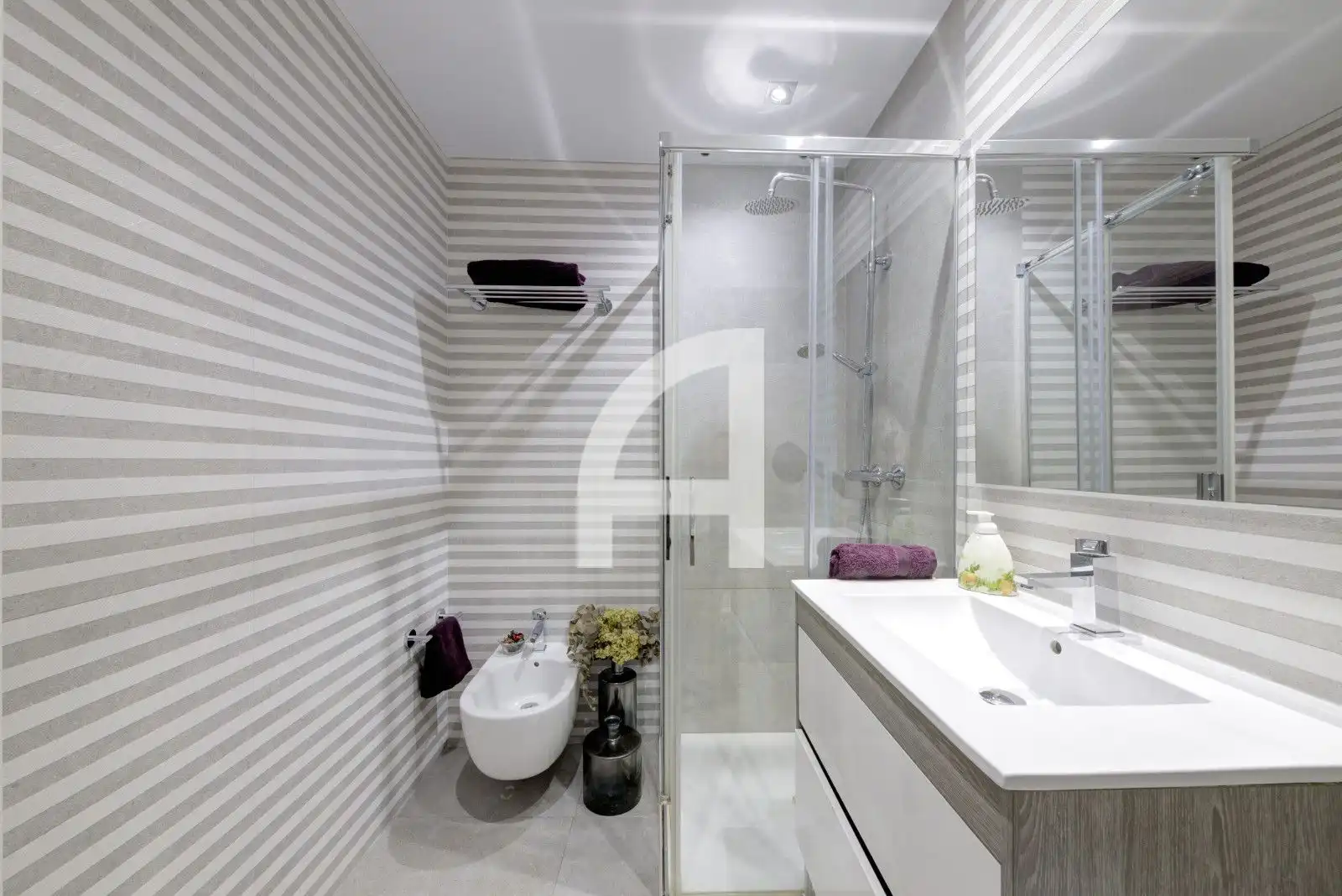 Baño de Piso en venta en Madrid con Aire acondicionado y Calefacción