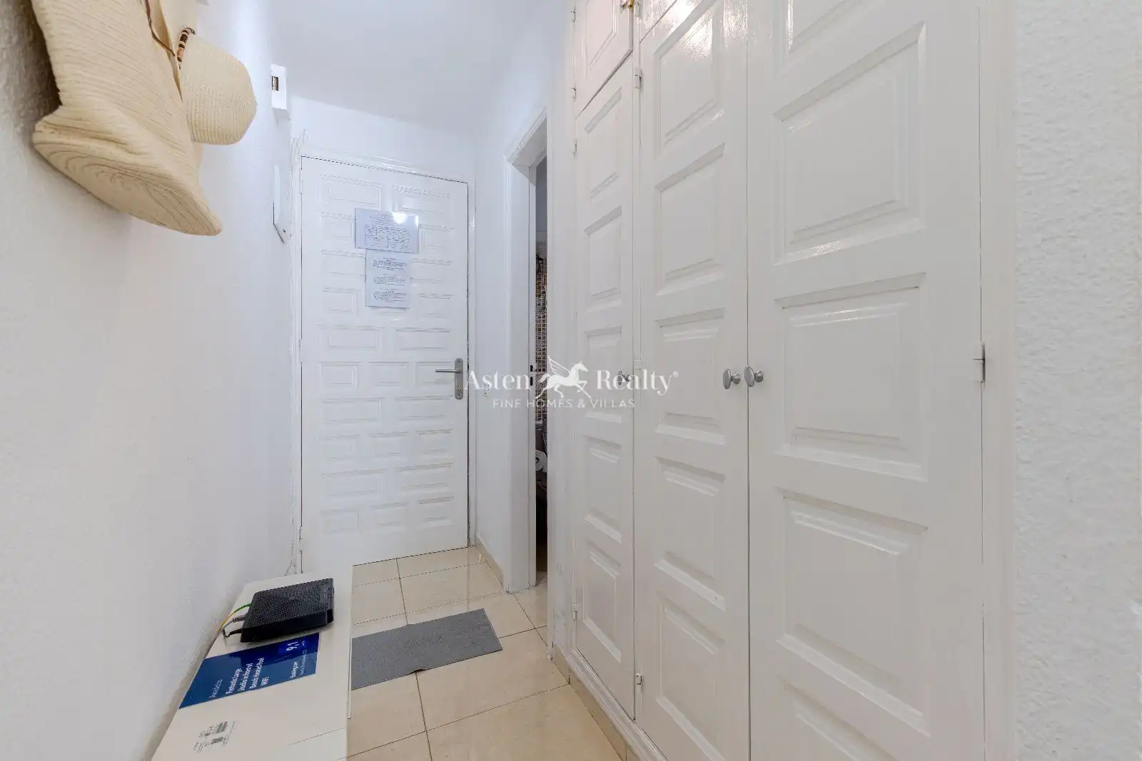 Wohnung zum Verkauf in Arona mit Klimaanlage, Terrasse und Schwimmbad
