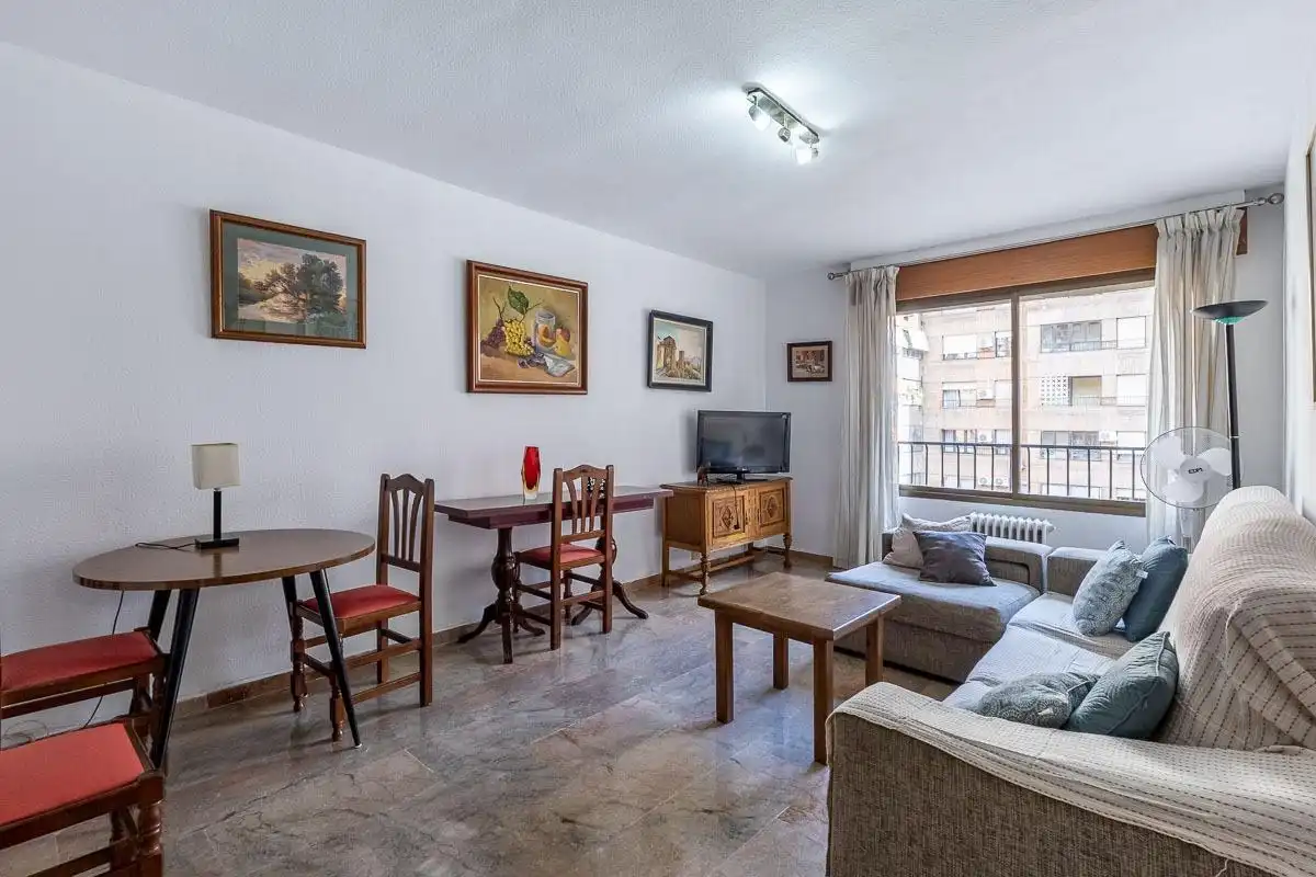 Piso con ascensor en venta en Calle OBISPO HURTADO