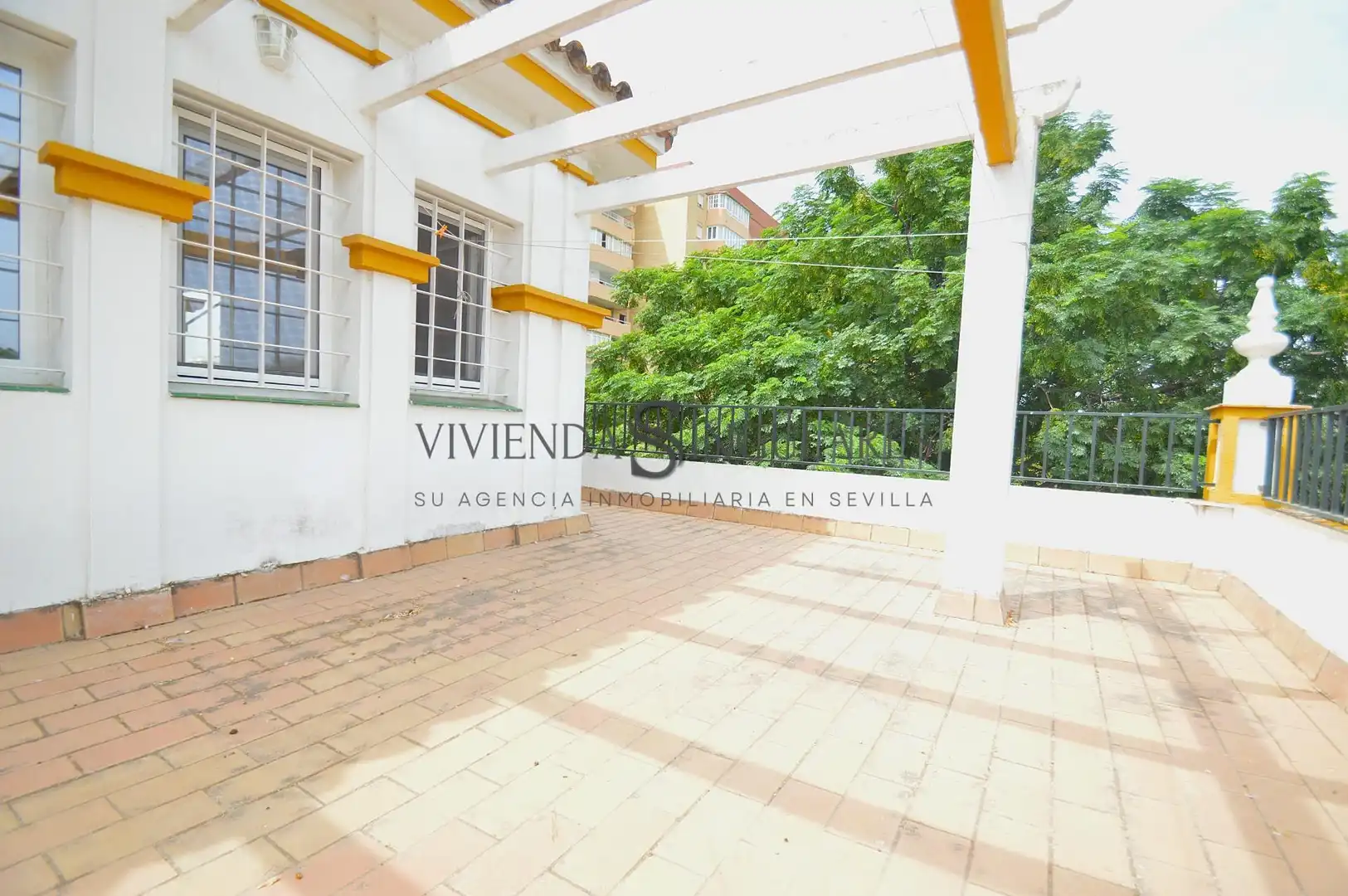 Jardín de Casa adosada en venta en Sevilla con Aire acondicionado, Terraza y Trastero