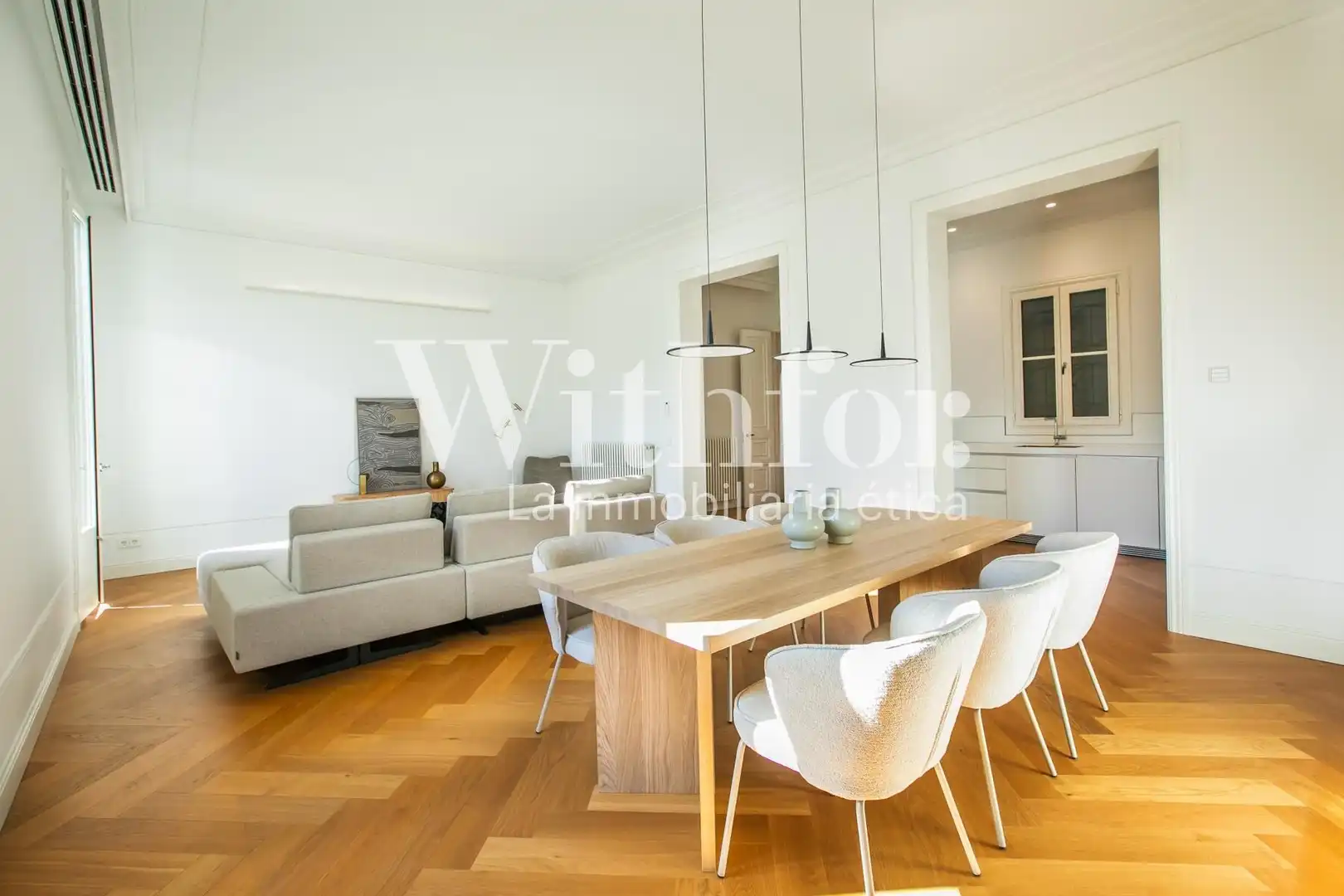 Flat for rent in Calle de Girona, Dreta de l'Eixample