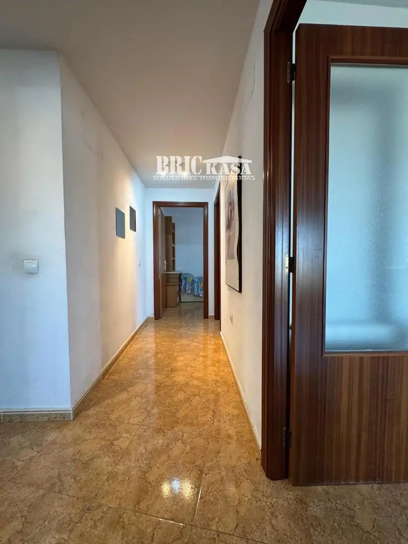 Piso de alquiler en Cáceres con Calefacción, Terraza y Trastero