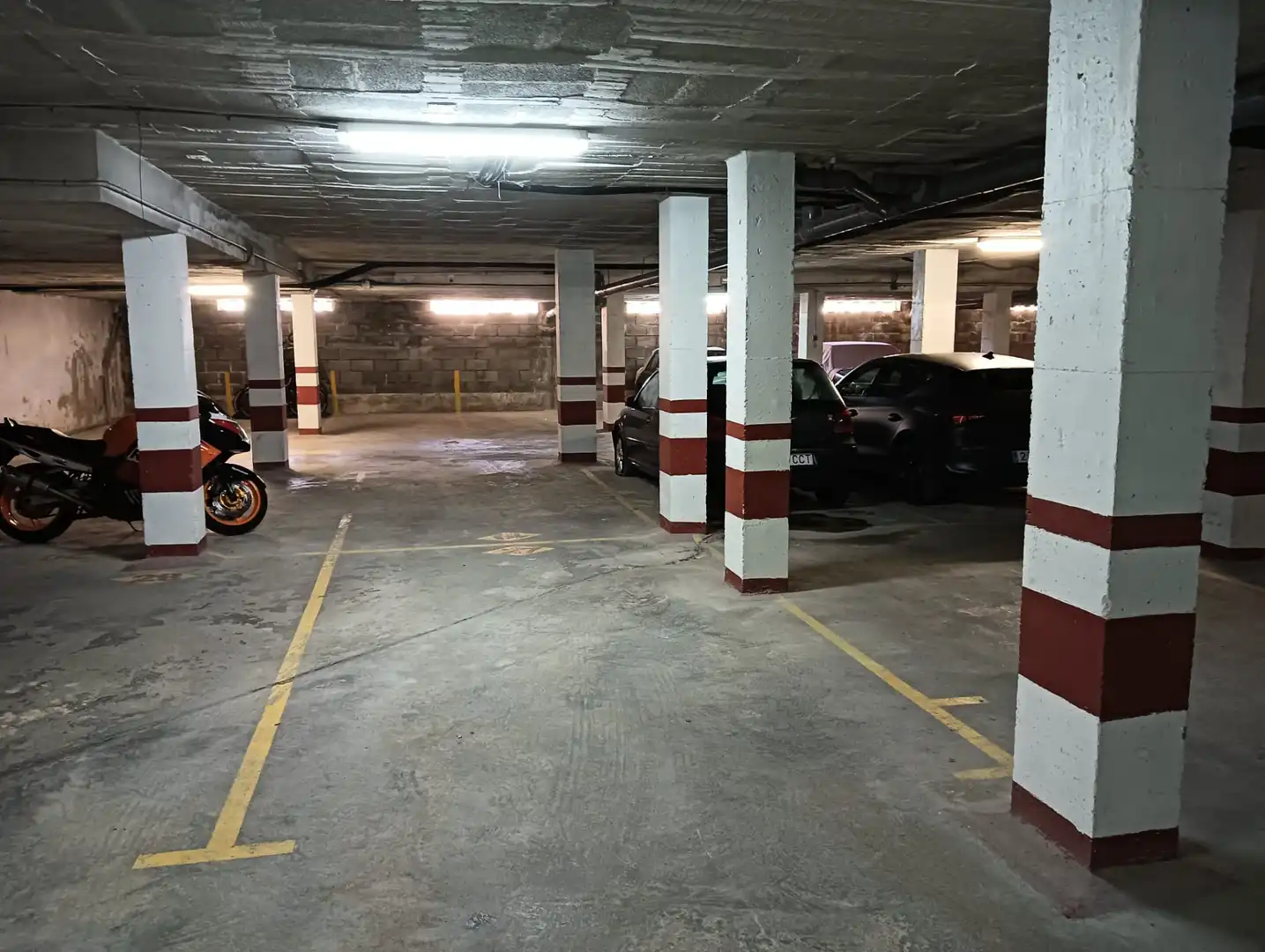 Parkplatz von Wohnung zum Verkauf in Calafell mit Klimaanlage, Heizung und Terrasse