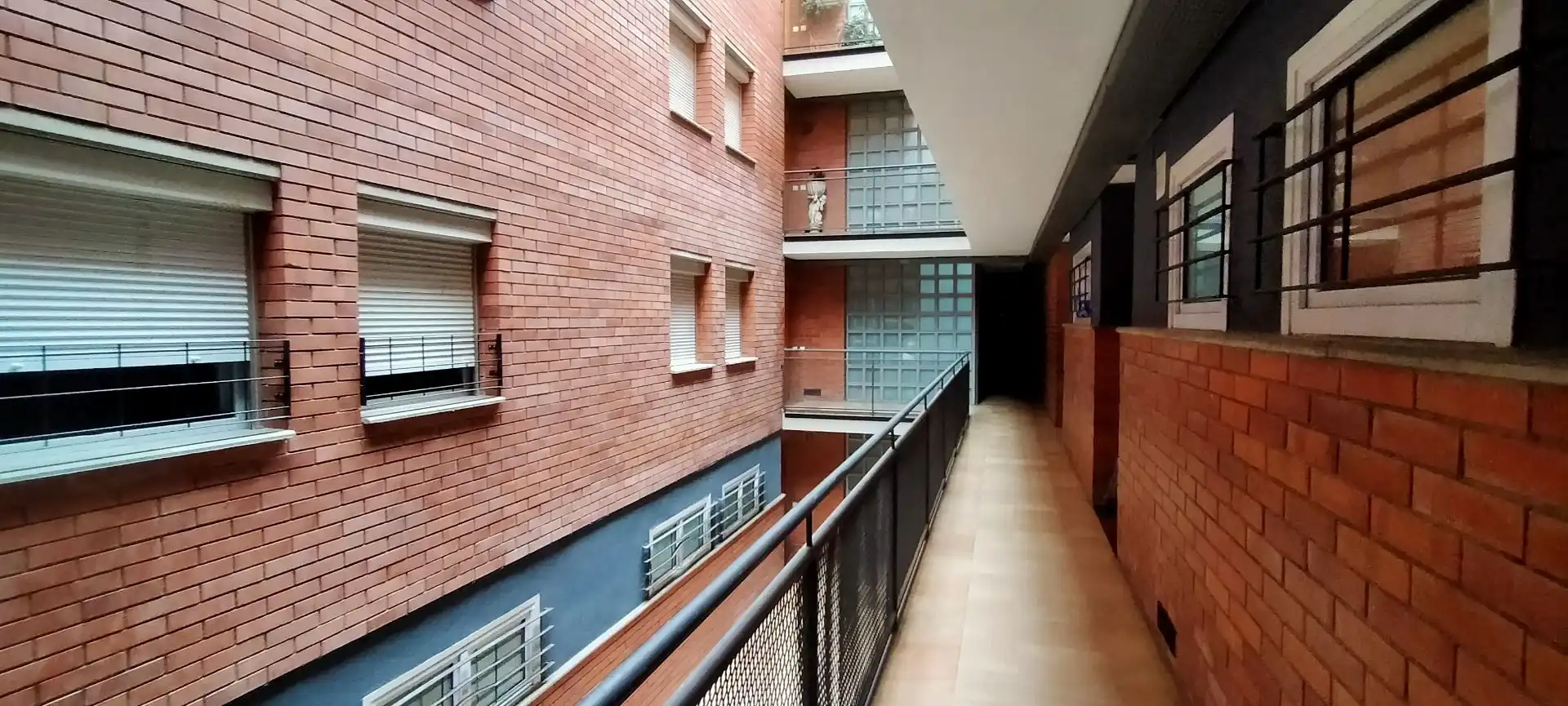 Pis amb ascensor en venda a Montjuïc, imagen 2