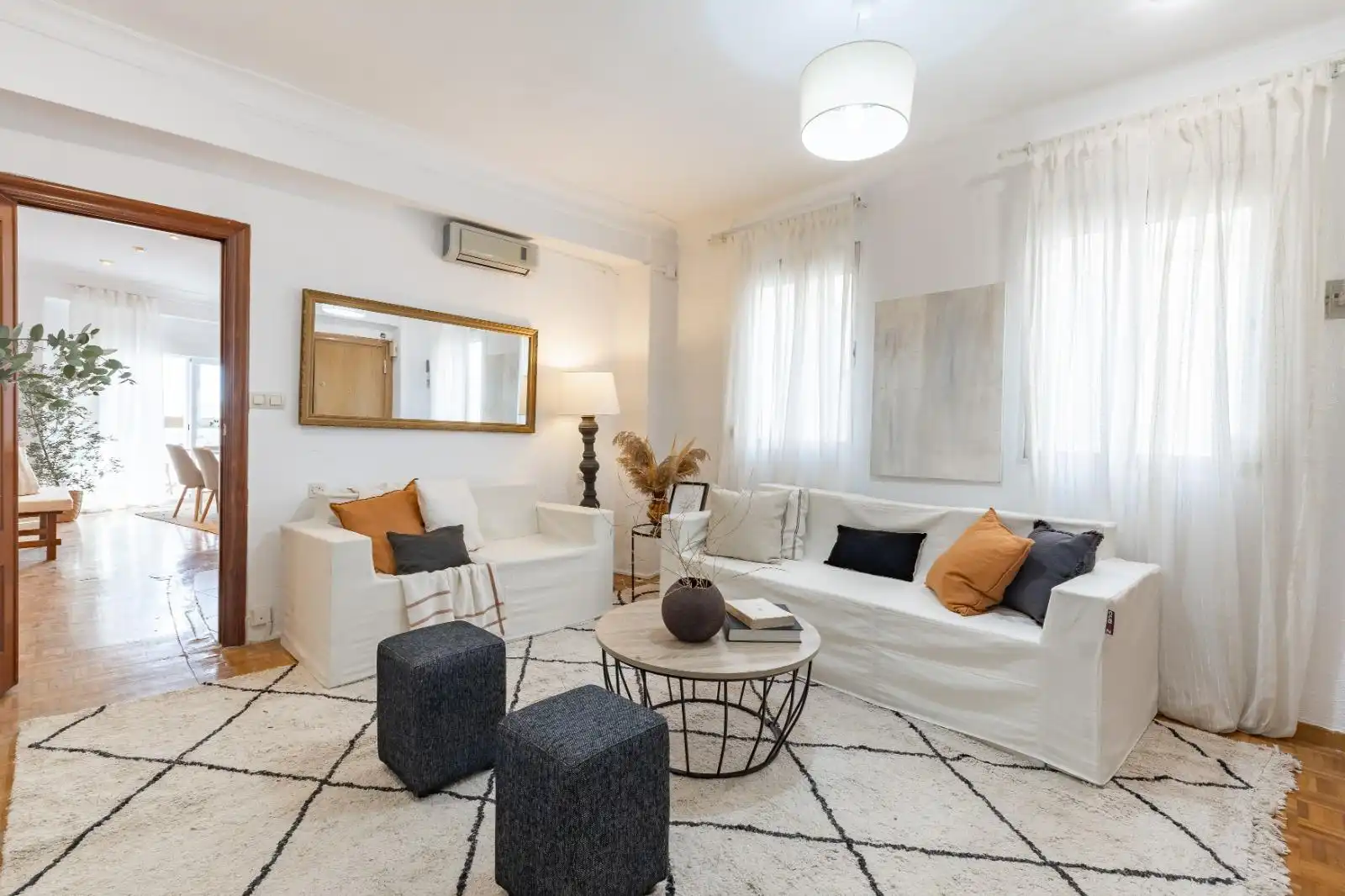 Sala d'estar de Pis en venda en Valencia amb Parquet i Balcó