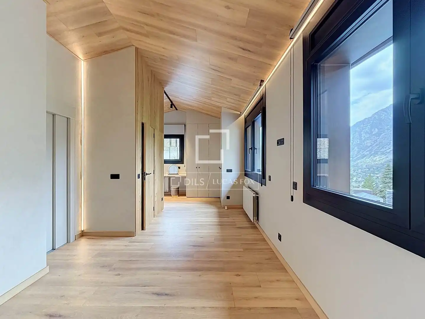 Casa o xalet en venda en Madrid amb Calefacció, Jardí privat i Parquet