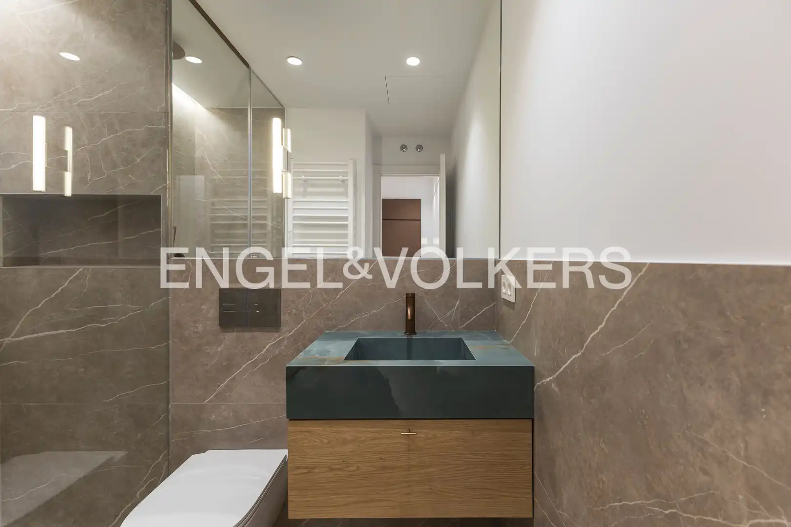 Bathroom of Flat for rent in Chamberí