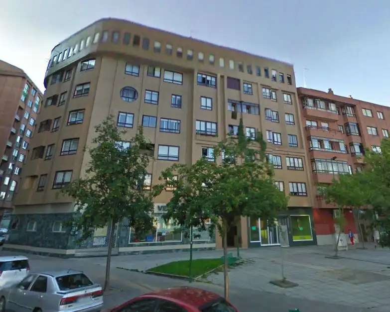 Aparcament amb ascensor en venda a Farmaceutico Obdulio Fernandez