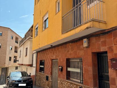 Vista exterior de Casa o xalet en venda en Serra amb Terrassa i Balcó