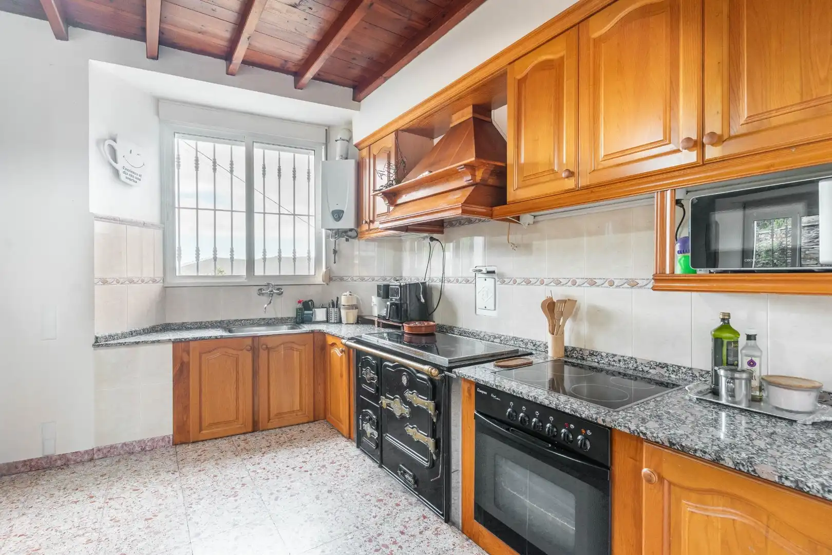 Kitchen of Houses for sale in Castropol, Asturias