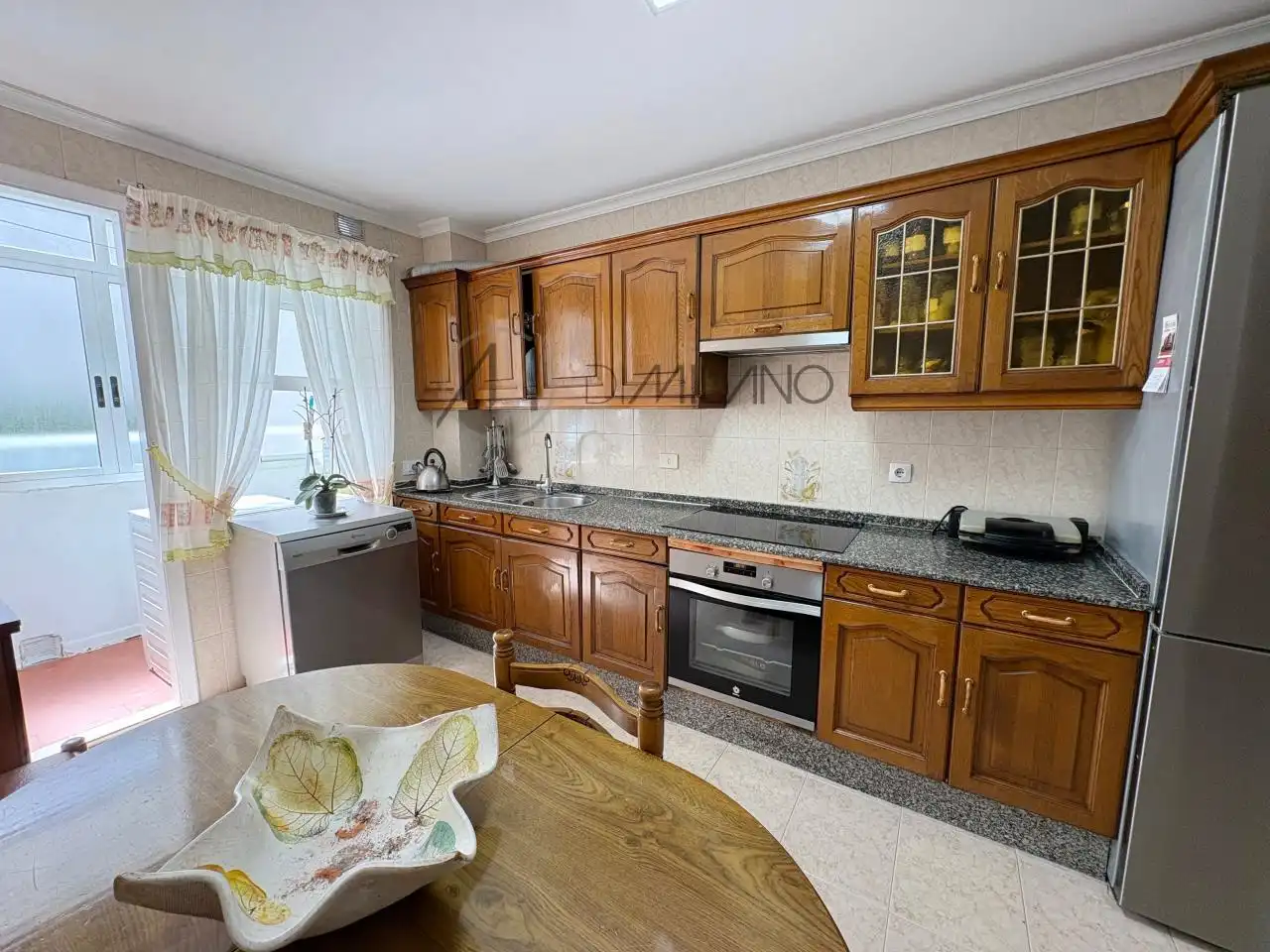 Cocina de Piso en venta en Vigo  con Trastero y Balcón