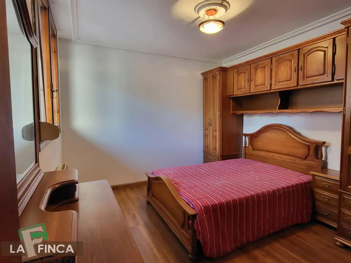 Habitación de Casa o chalet en venta en Cangas del Narcea con Calefacción, Terraza y Trastero