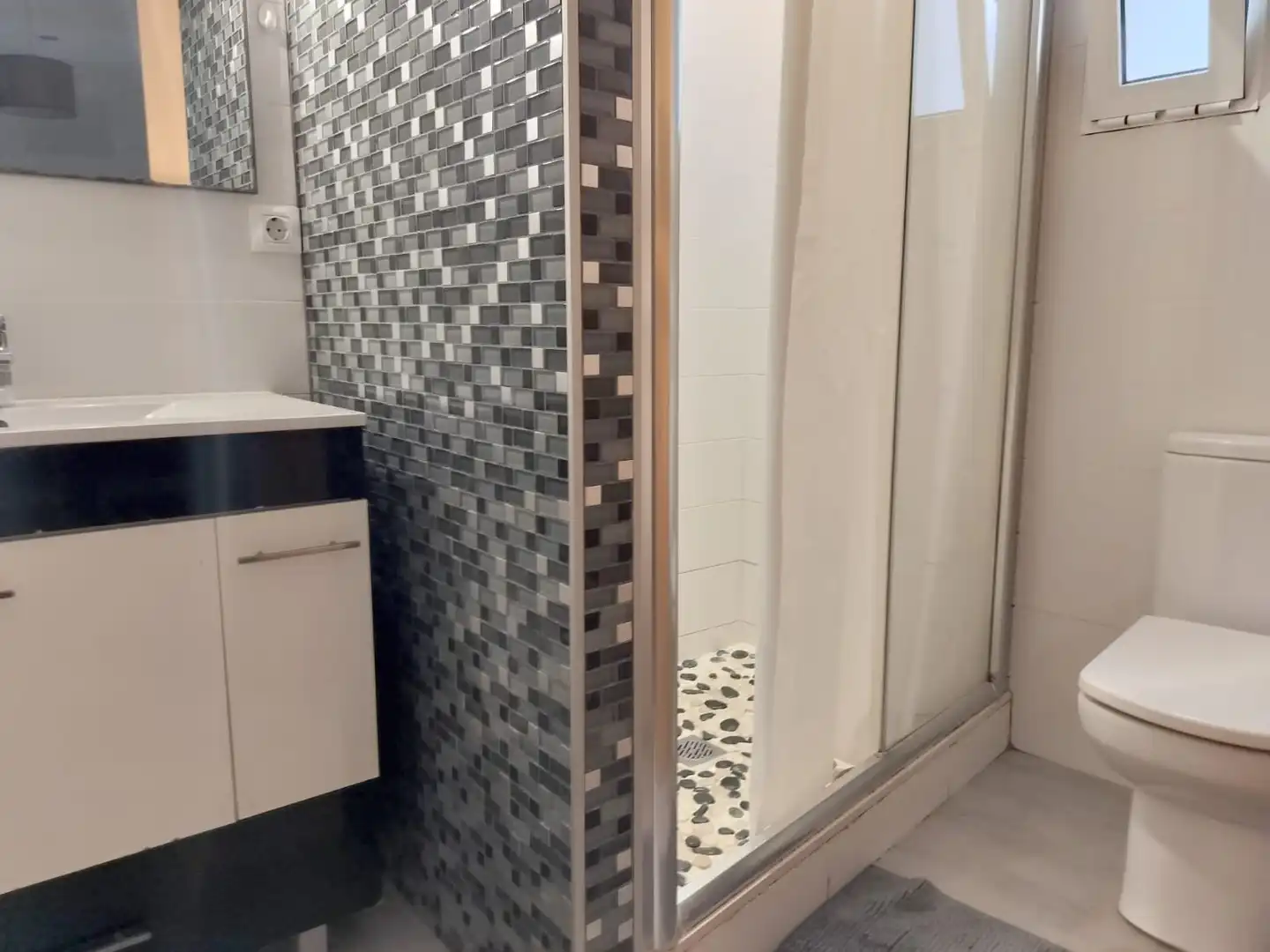 Baño de Piso en venta en Burjassot con Calefacción y Balcón