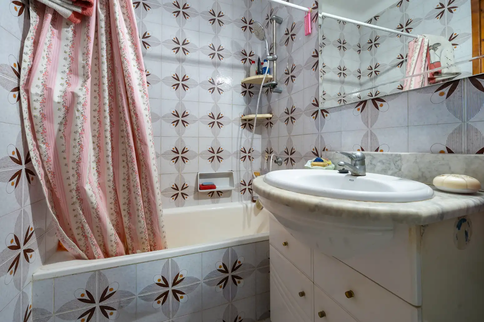 Baño de Piso en venta en  Palma de Mallorca con Aire acondicionado, Calefacción y Terraza