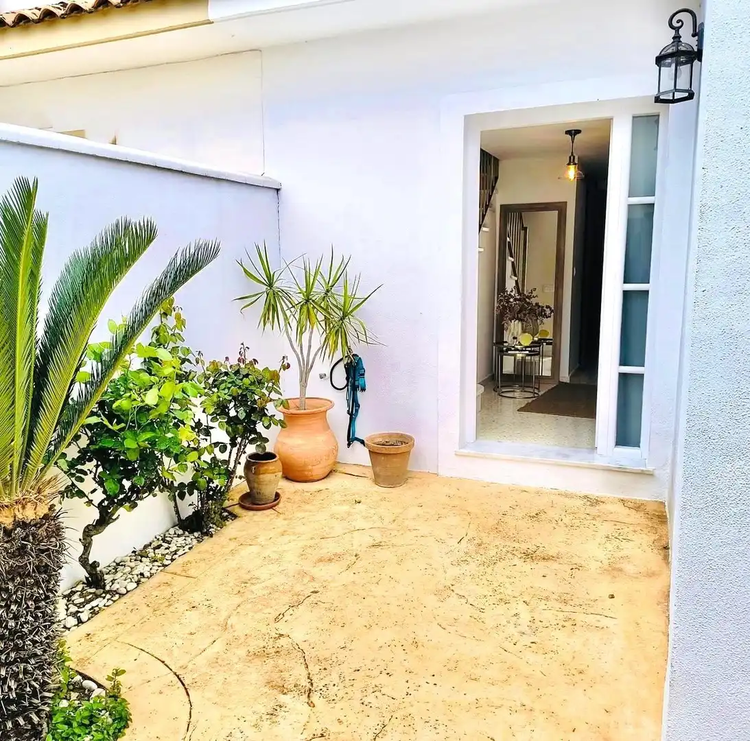 Villa mit Pool zum Verkauf in Alcalá del Río, imagen 2