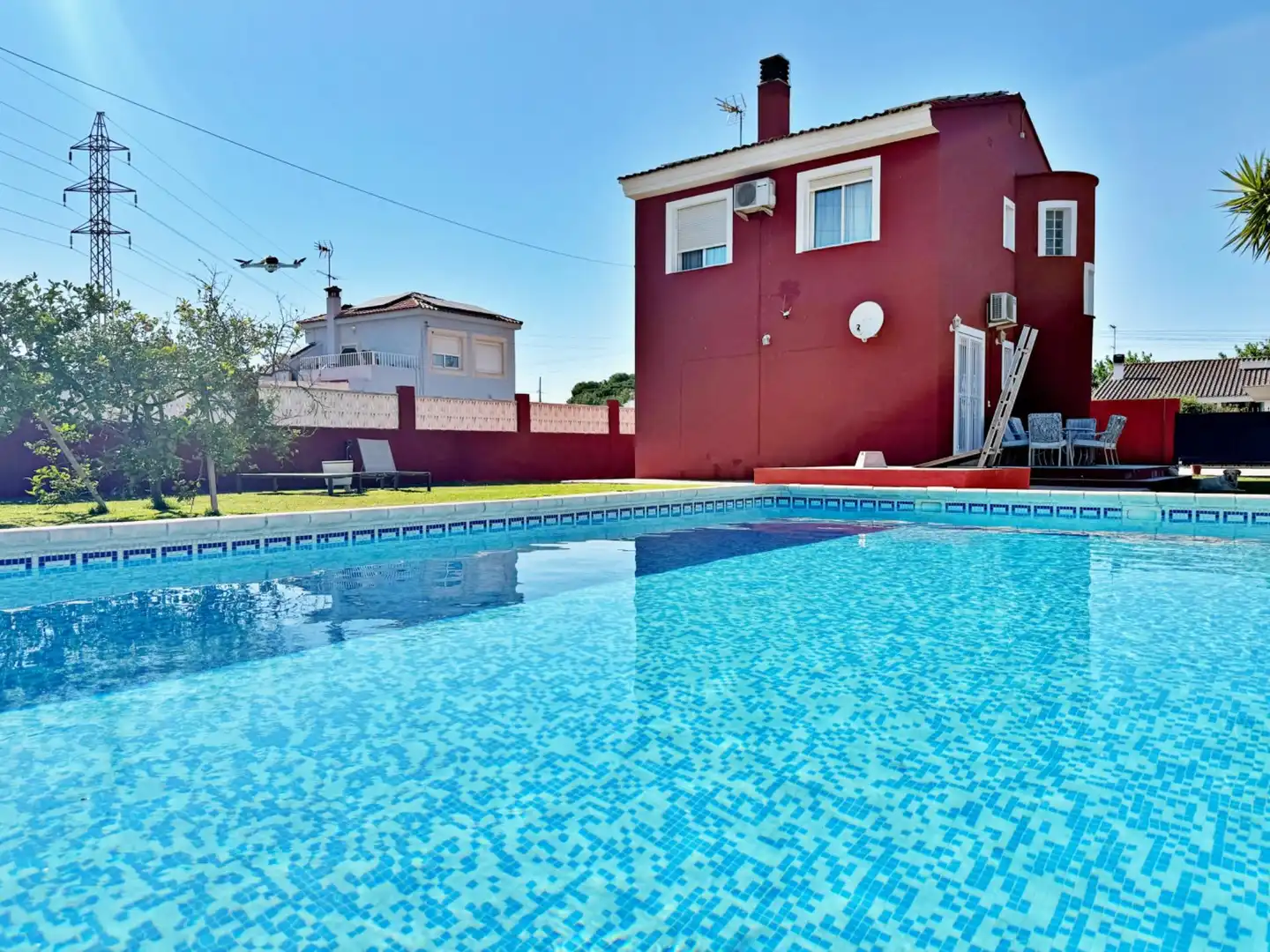 Piscina de Casa o xalet en venda en Llíria amb Aire condicionat, Calefacció i Jardí privat