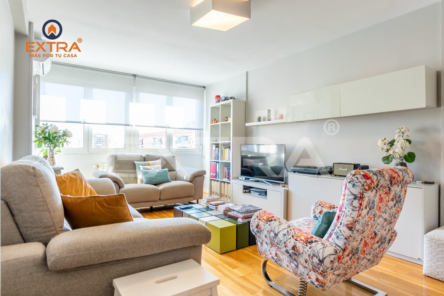 Living room of Flat for sale in  Madrid Capital  with Air Conditioner and Storage room