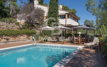 Jardí de Casa o xalet en venda en Matadepera amb Terrassa i Piscina