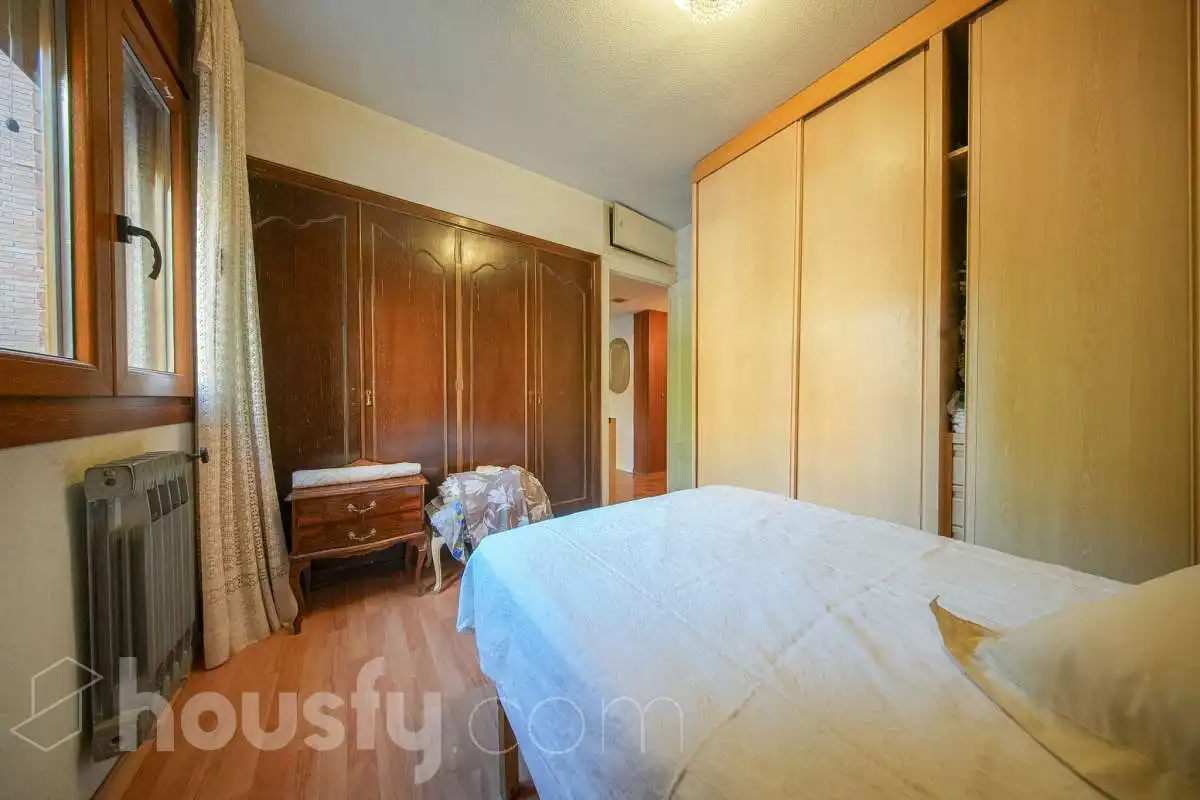 Dormitori de Pis en venda en Madrid amb Aire condicionat, Calefacció i Terrassa
