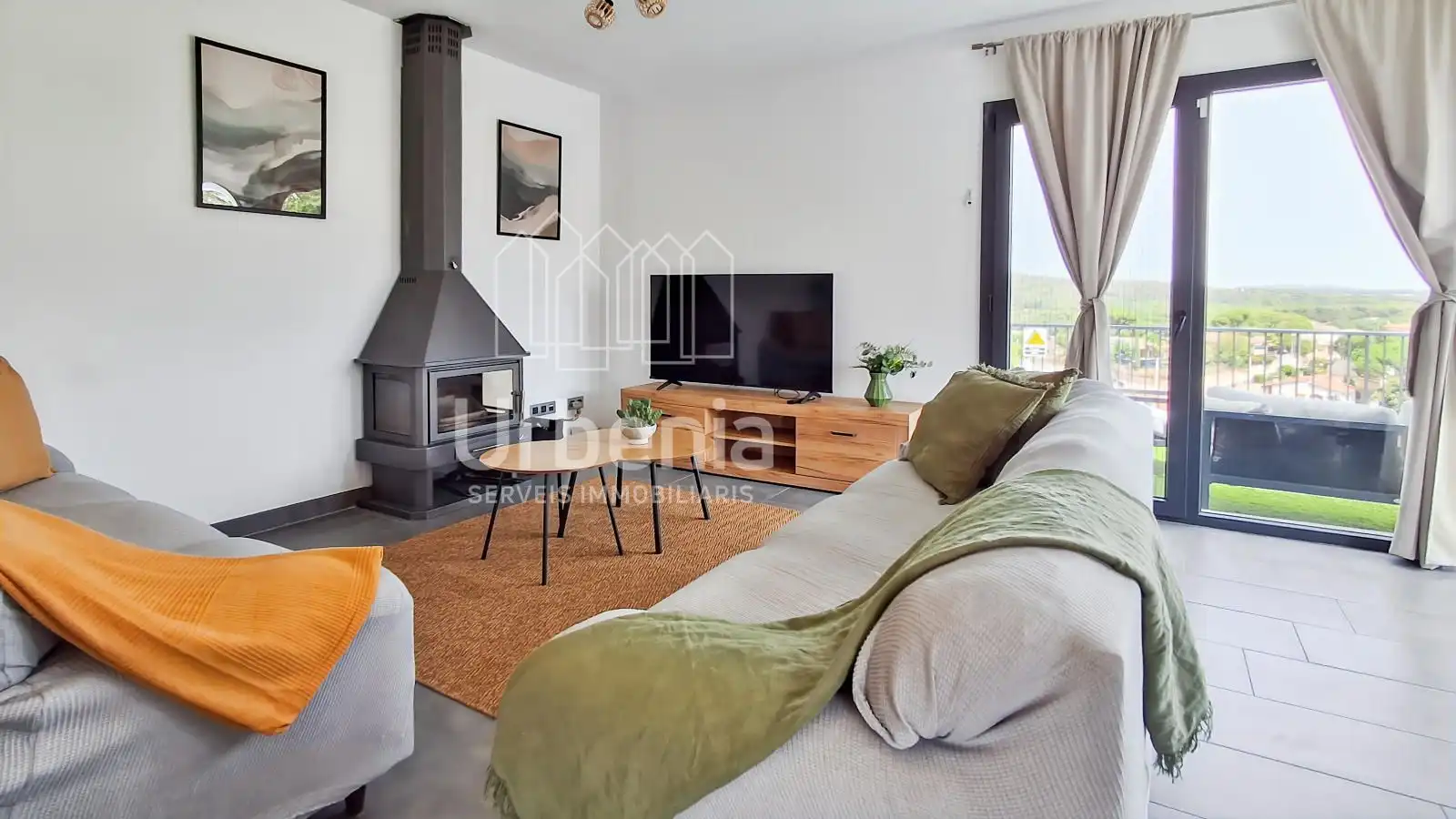 Sala de estar de Casa o chalet en venta en Tordera con Aire acondicionado, Calefacción y Terraza