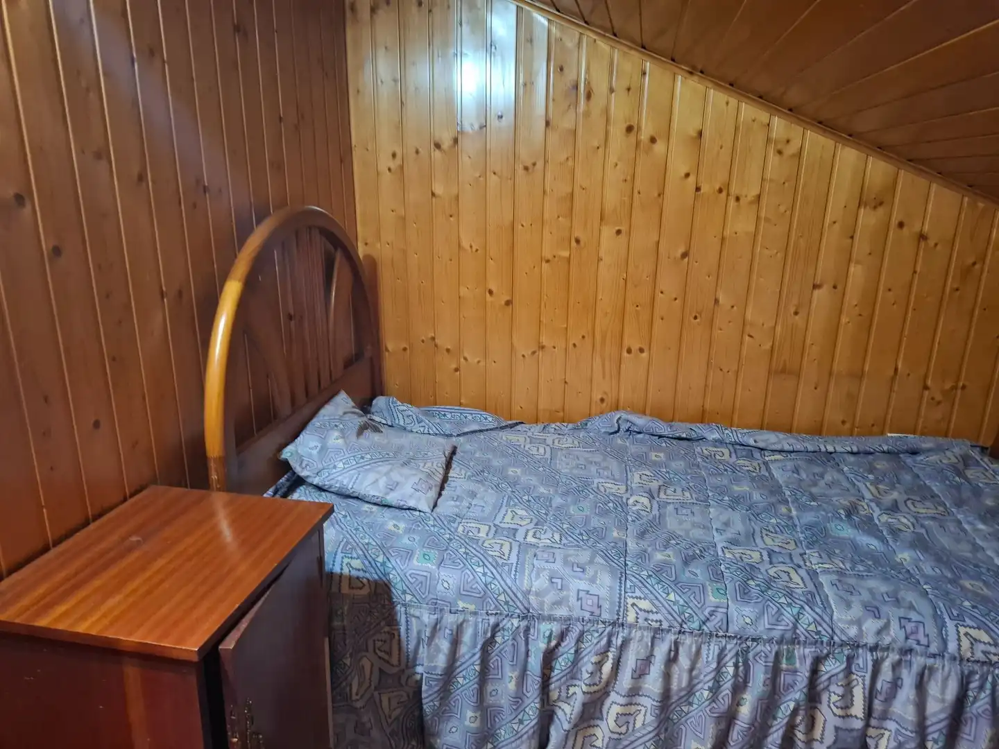 Dormitori de Àtic en venda en Ourense Capital  amb Calefacció i Moblat