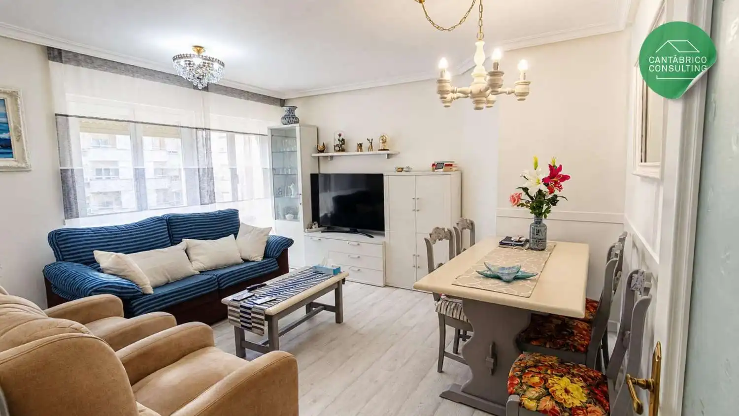 Living room of Flat for sale in Navia  with Heating, Terrace and Furnished