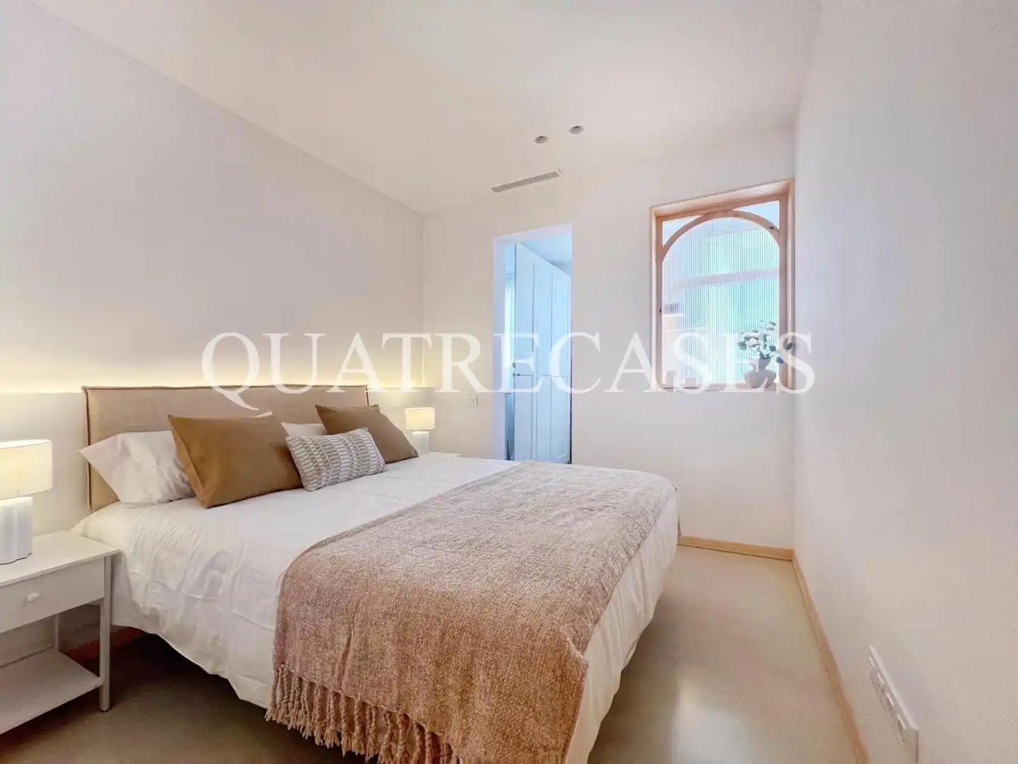 Habitación de Piso en venta en Barcelona con Aire acondicionado, Calefacción y Amueblado