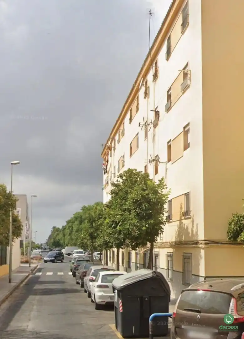 Flat for sale in Nuevo Parque - Los Rosales - Tráfico Pesado